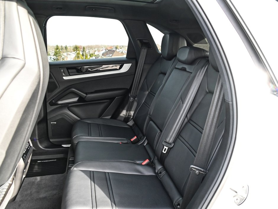 Porsche Cayenne S 2025-3