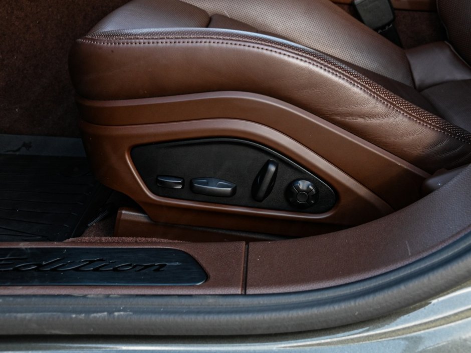 2023 Porsche Panamera 4 PLATINUM/SPORT DESIGN PACK/ASSISTANCE PACK-11