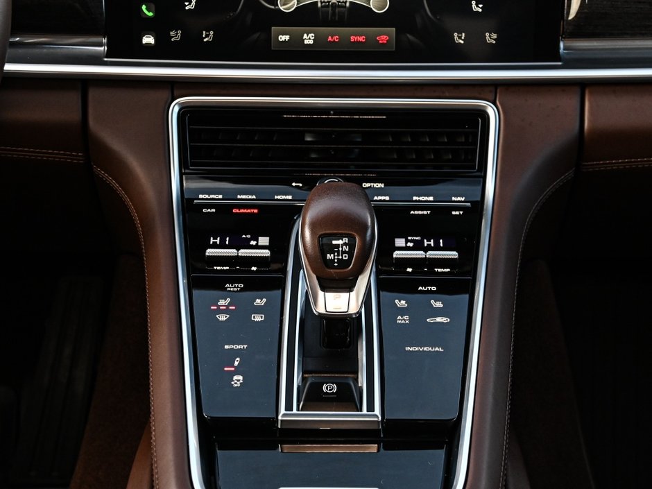 2023 Porsche Panamera 4 PLATINUM/SPORT DESIGN PACK/ASSISTANCE PACK-16