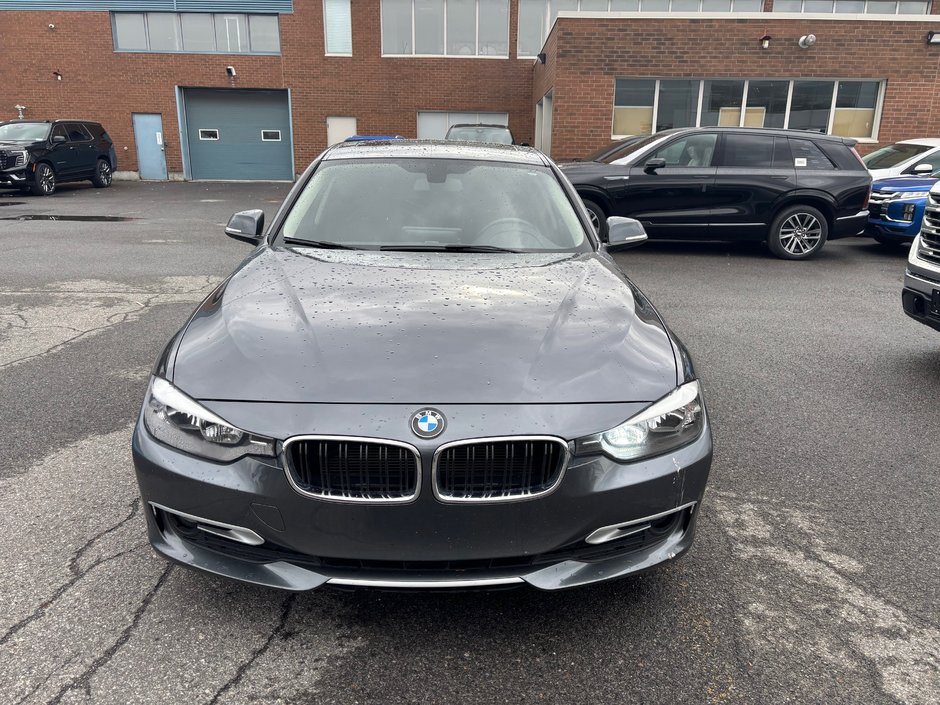 2014 BMW 3 Series in Montreal, Quebec - w940px