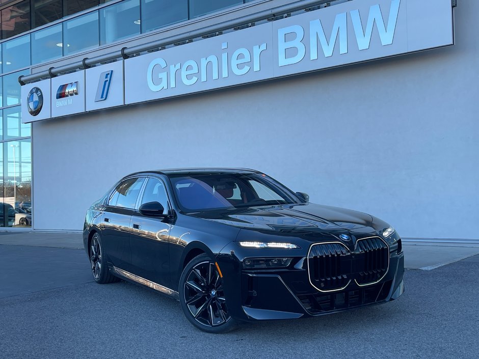 BMW 760i XDrive Sedan 2025 à Terrebonne, Québec - w940px