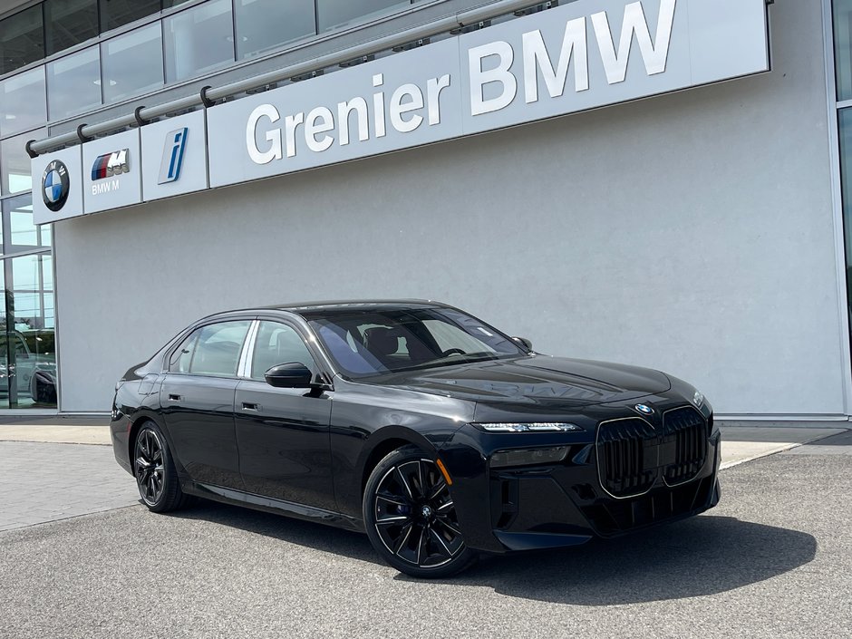 2025 BMW 760i XDrive Sedan in Terrebonne, Quebec - w940px