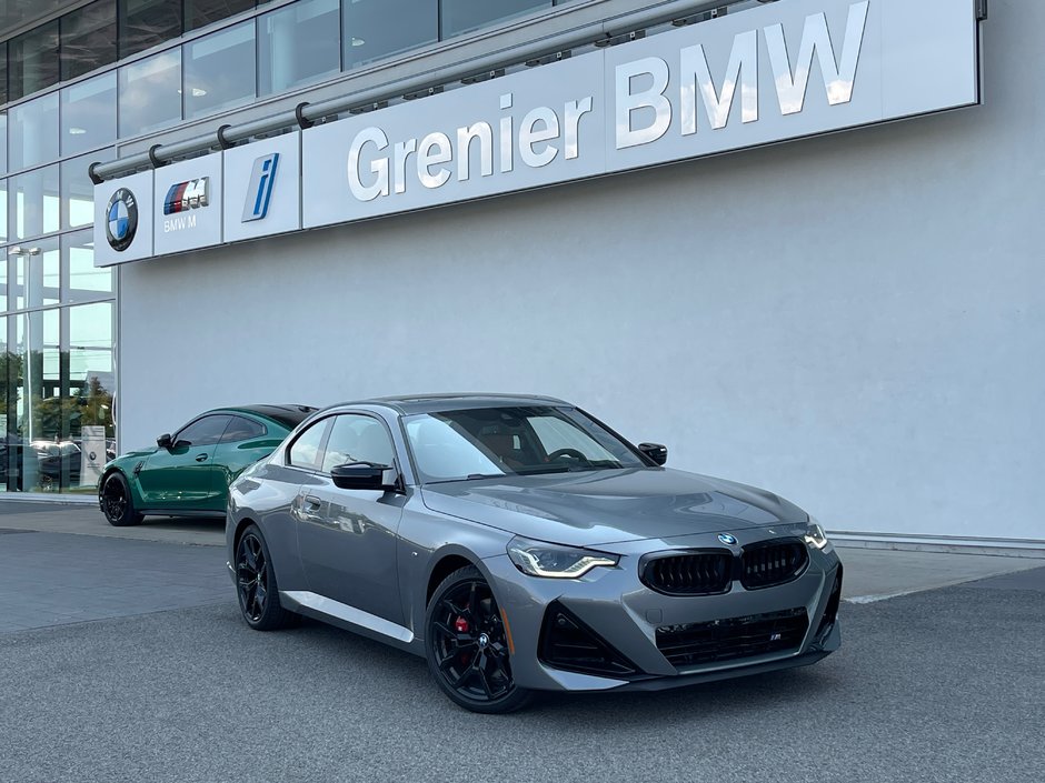 BMW M240i xDrive Coupe, M Sport Pro Package 2025 à Terrebonne, Québec - w940px