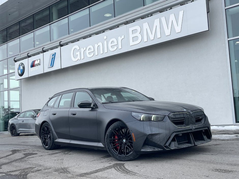 BMW M5 Touring 2026 à Terrebonne, Québec - w940px