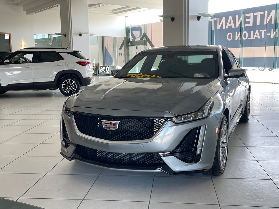 Cadillac CT5 Sport 2024 à Montréal, Québec - w940px