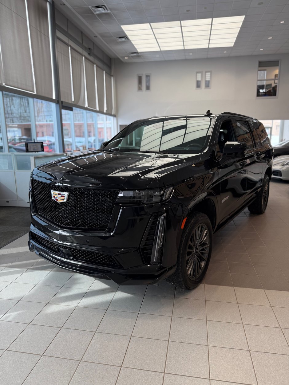 Cadillac Escalade ESV AWD V-Series 2023 à Terrebonne, Québec - w940px