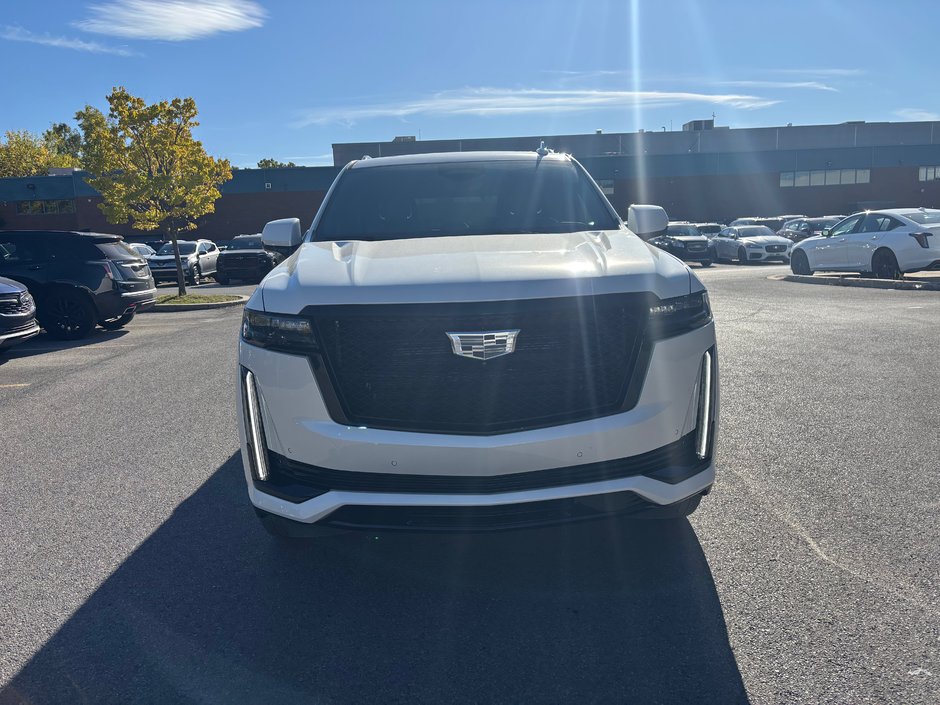Cadillac Escalade  2022 à Montréal, Québec - w940px