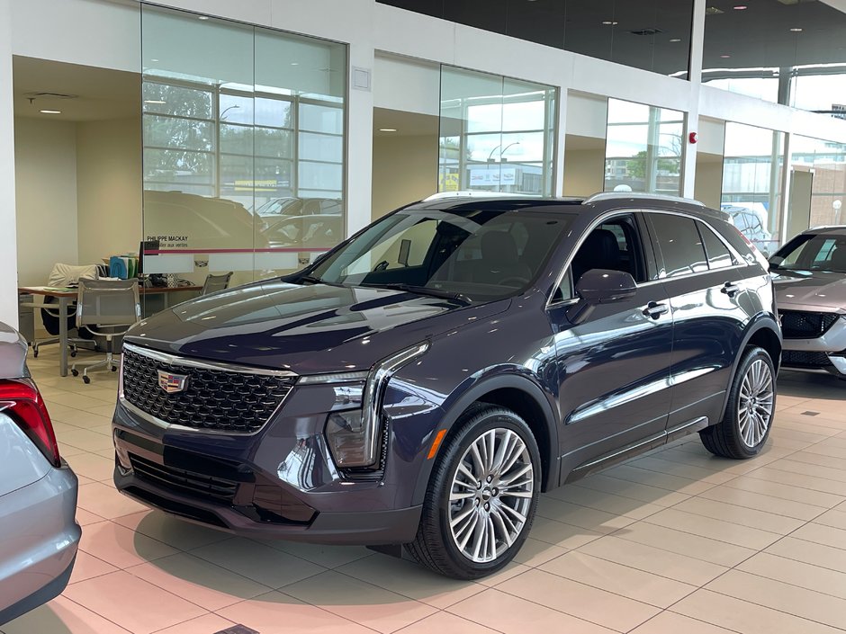 Cadillac XT4 Premium Luxury 2024 à Montréal, Québec - w940px