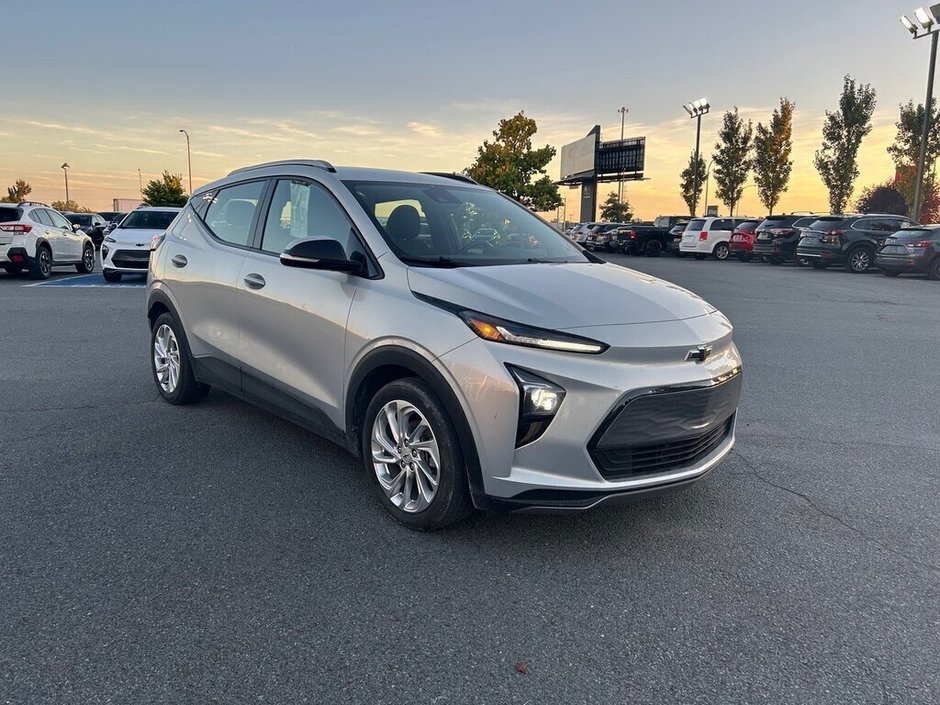 2022 Chevrolet BOLT EUV LT, GARANTIE, AUBAINE in Boucherville, Quebec - w940px