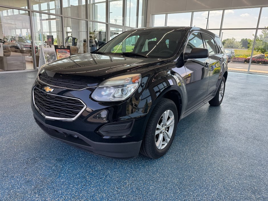 Chevrolet Equinox LS 2017 à Boucherville, Québec - w940px