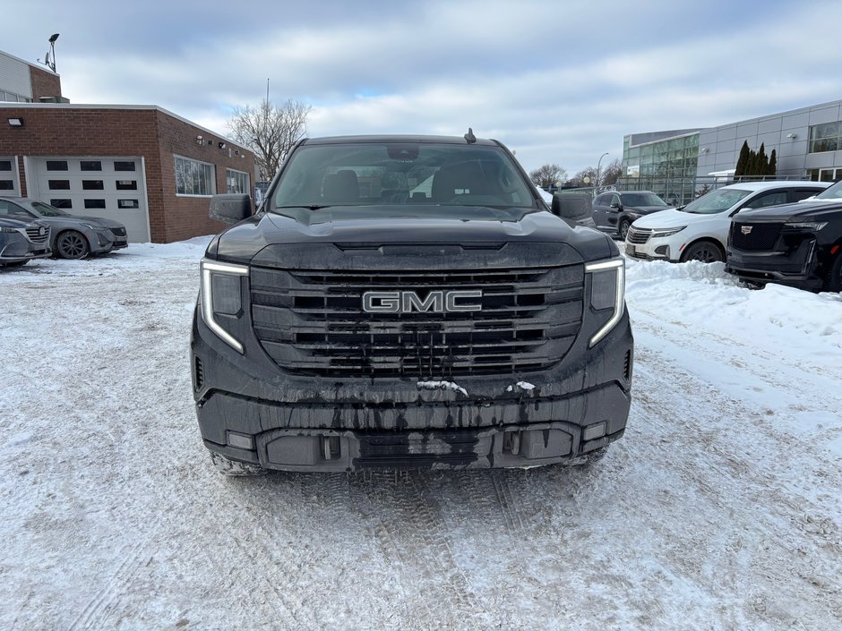GMC Sierra 1500 Elevation 2023 à Montréal, Québec - w940px