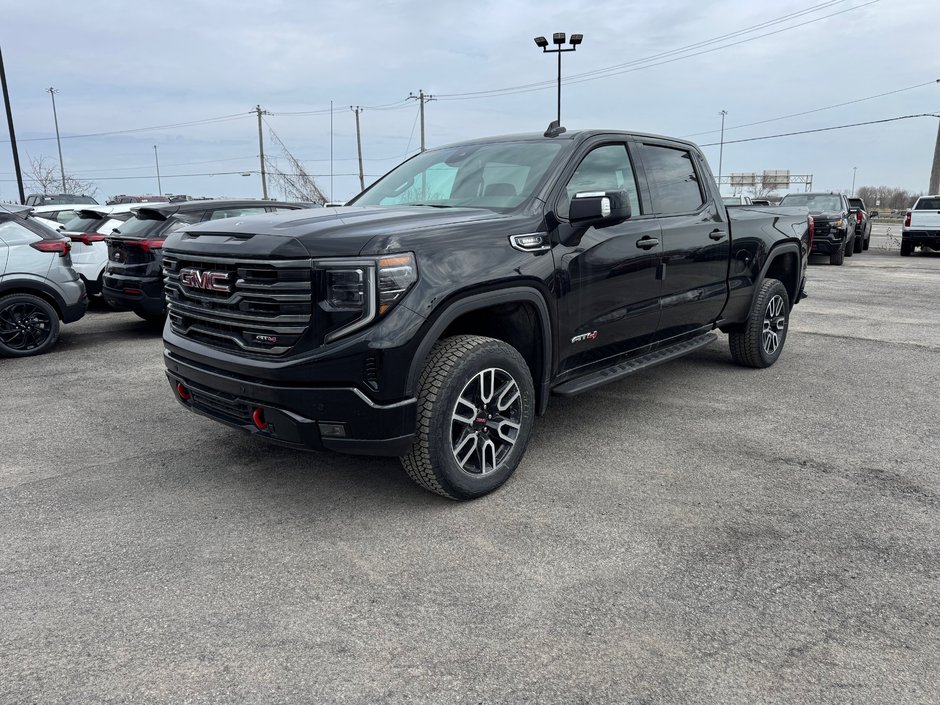 GMC K1500 SIERRA CREW CAB AT4 STD/BOX (4SB) AT4 2026 à Terrebonne, Québec - w940px
