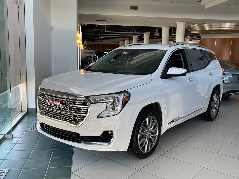 GMC Terrain  2024 à Montréal, Québec - w940px