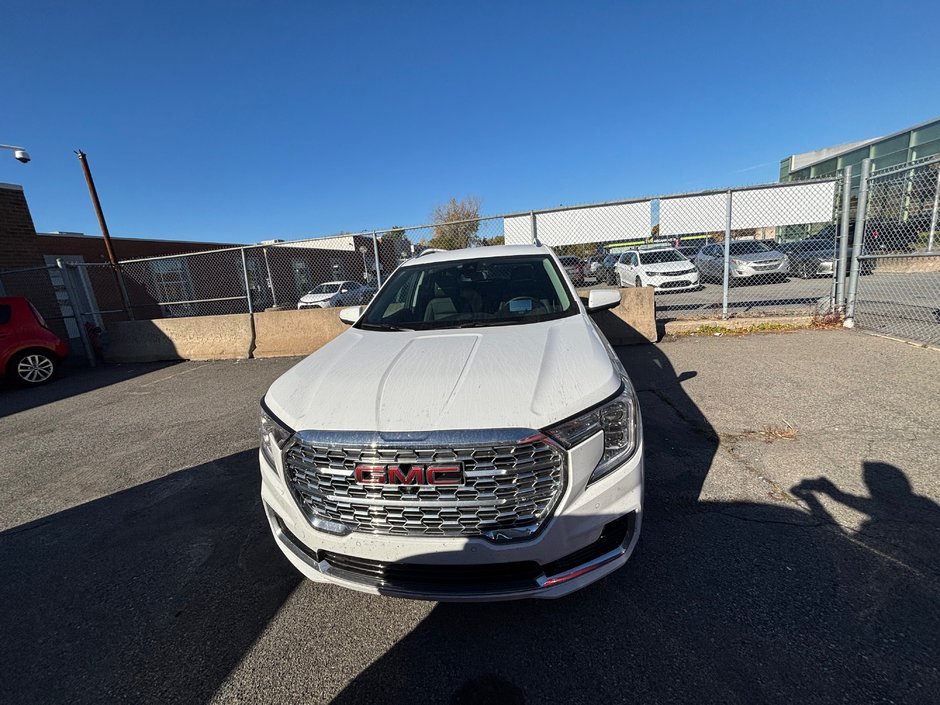 GMC Terrain  2024 à Montréal, Québec - w940px