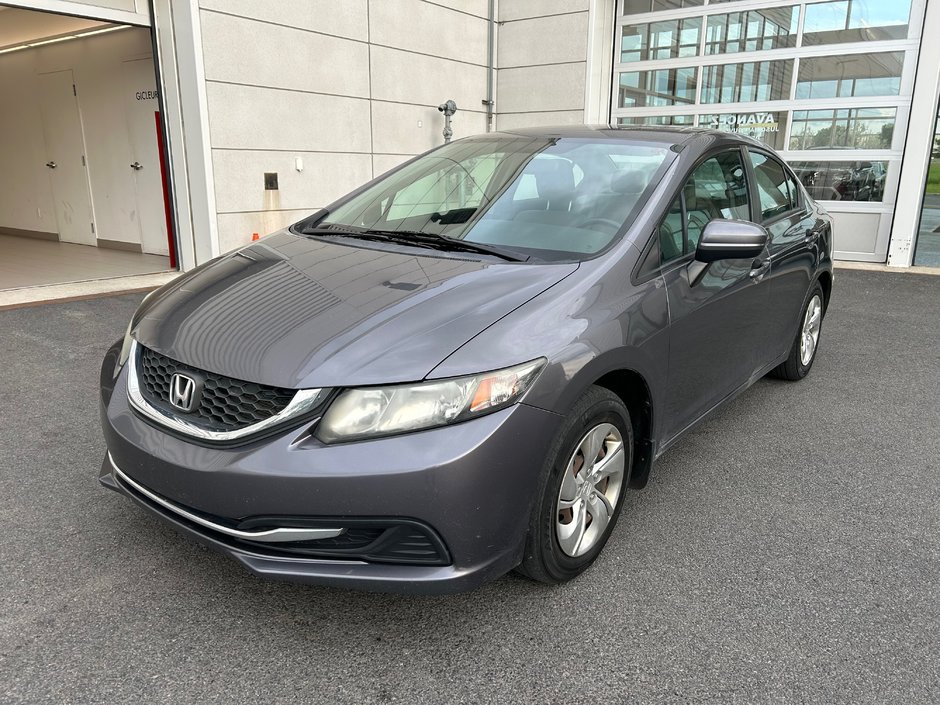 2014 Honda Civic Sedan LX in Boucherville, Quebec - w940px