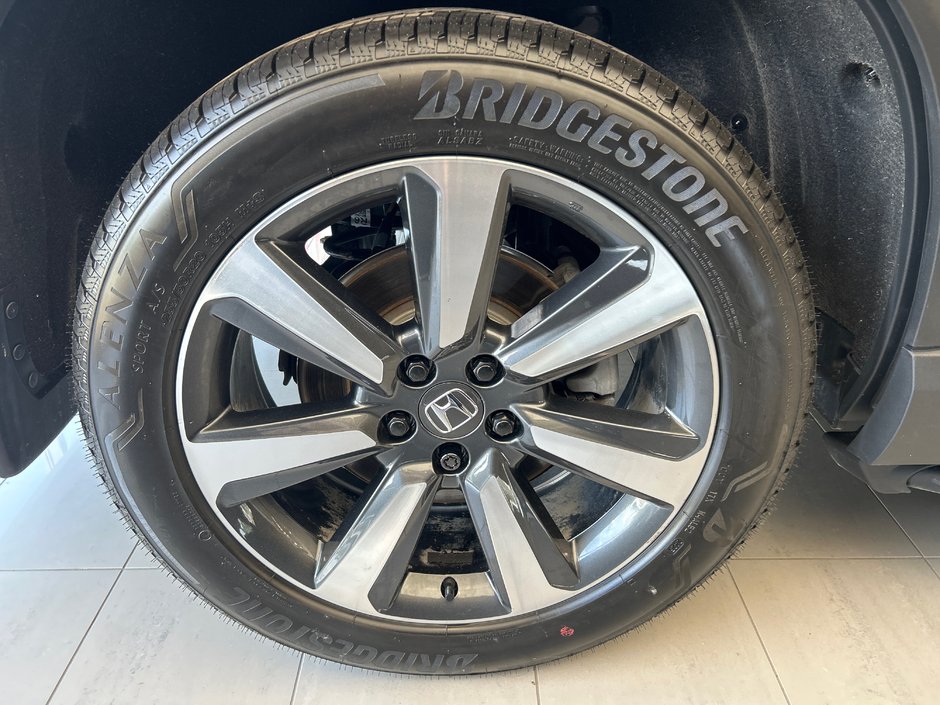 2025 Honda Pilot Touring-5