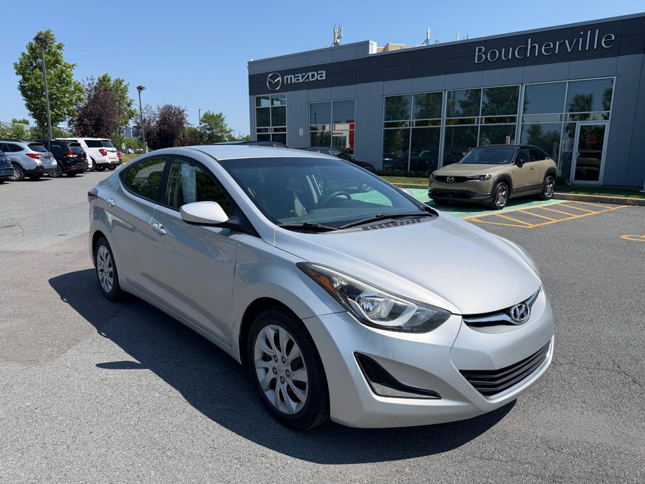 Hyundai Elantra L+ BAS KM A/C BLUETOOTH 2016 à Boucherville, Québec - w940px