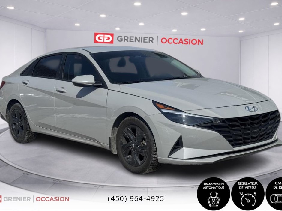 Hyundai Elantra Essential Bas Kilométrage 2022 à Terrebonne, Québec - w940px