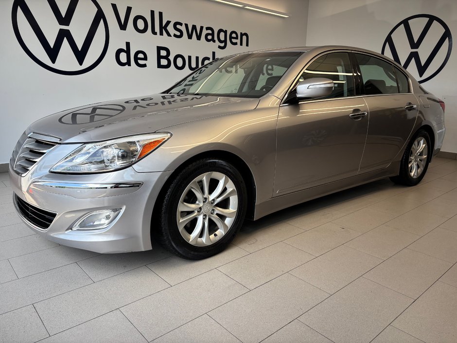 Hyundai Genesis sedan 3.8 2012 à Boucherville, Québec - w940px