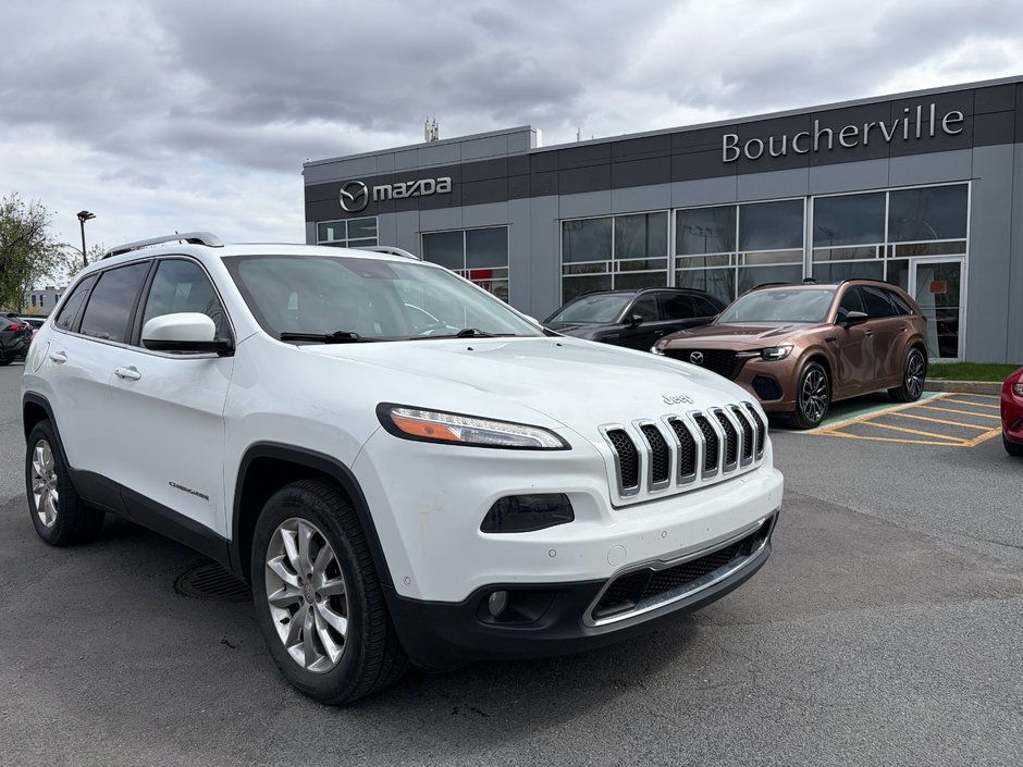 Jeep Cherokee Limited 4X4 V6 JAMAIS ACCIDENTÉ CUIR TOIT PANO 2014 à Boucherville, Québec - w940px