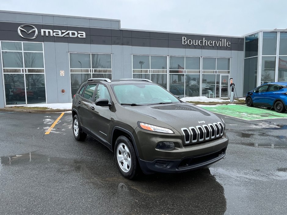 Jeep Cherokee Sport,AWD, TRÈS BAS KM, 2015 à Boucherville, Québec - w940px