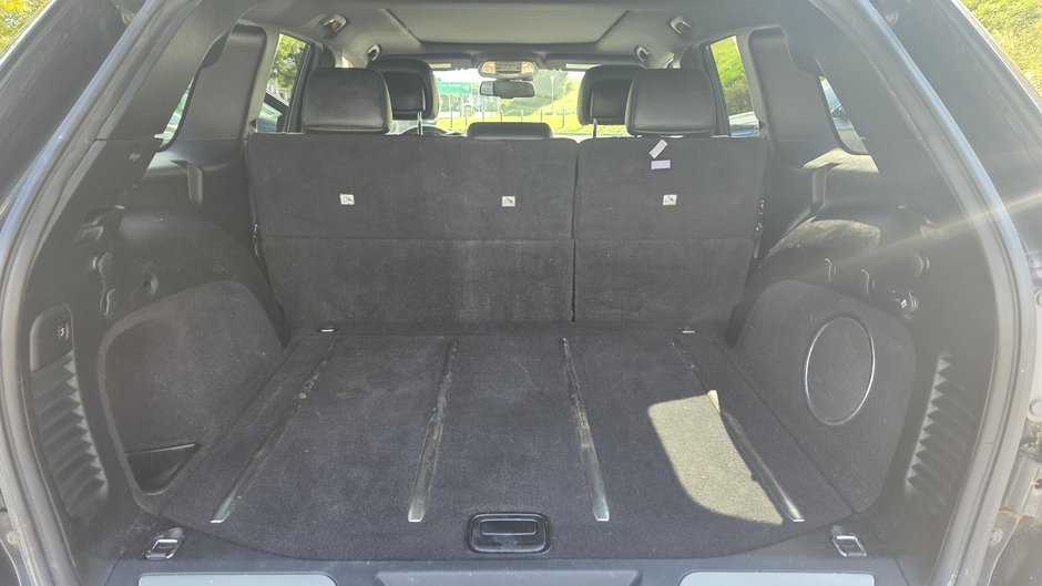 Jeep Grand Cherokee Overland 2014-32