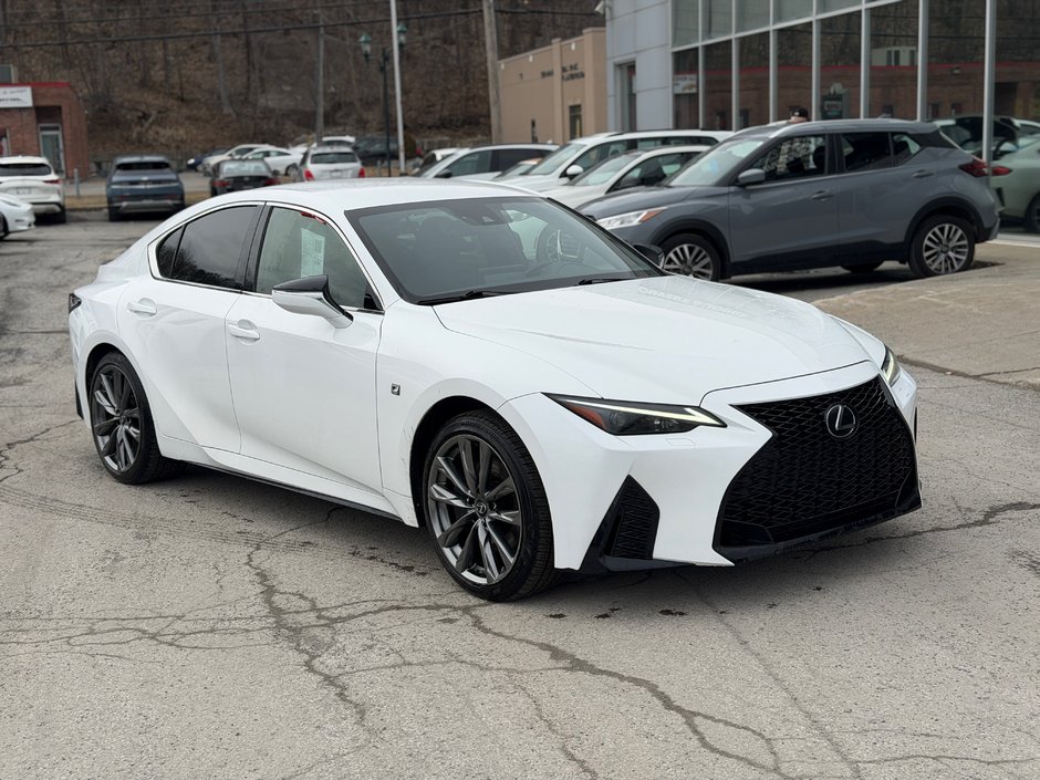 2022 Lexus IS IS 300 F Sport AWD in Terrebonne, Quebec - w940px