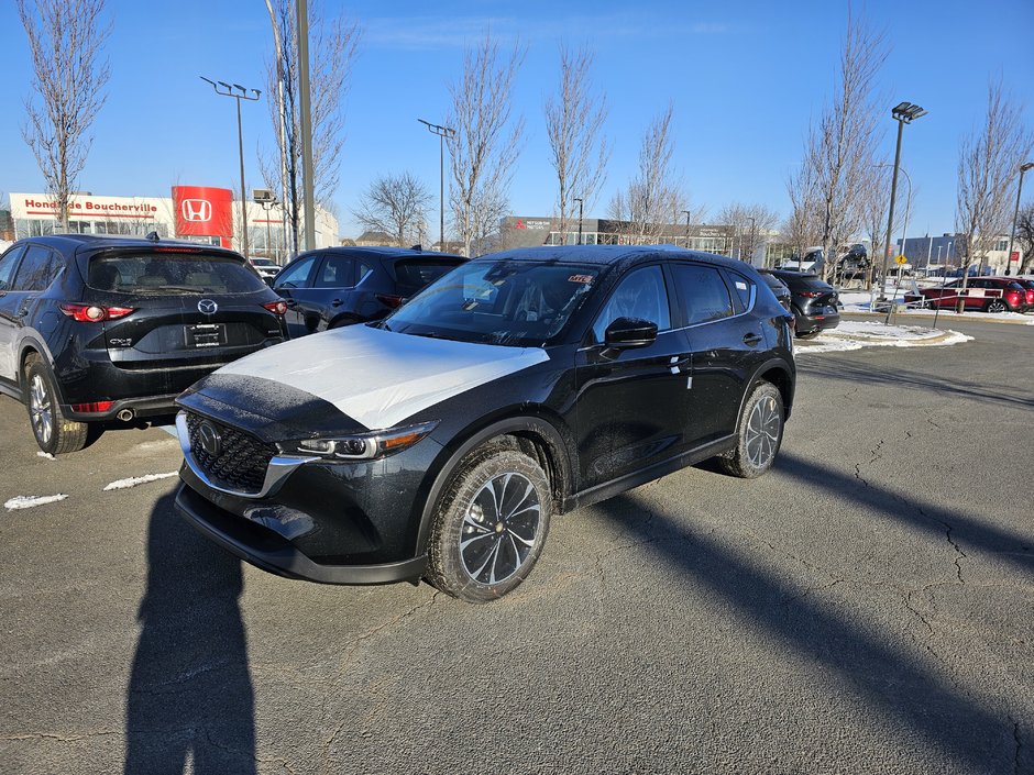 2024 Mazda CX-5 GS in Boucherville, Quebec - w940px