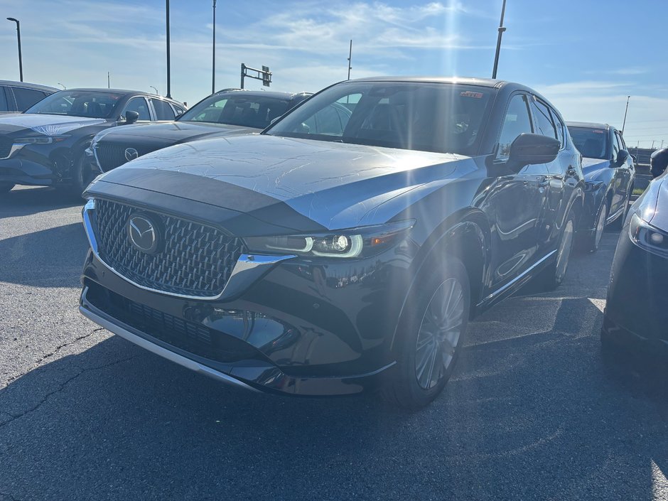 2025 Mazda CX-5 Signature in Boucherville, Quebec - w940px