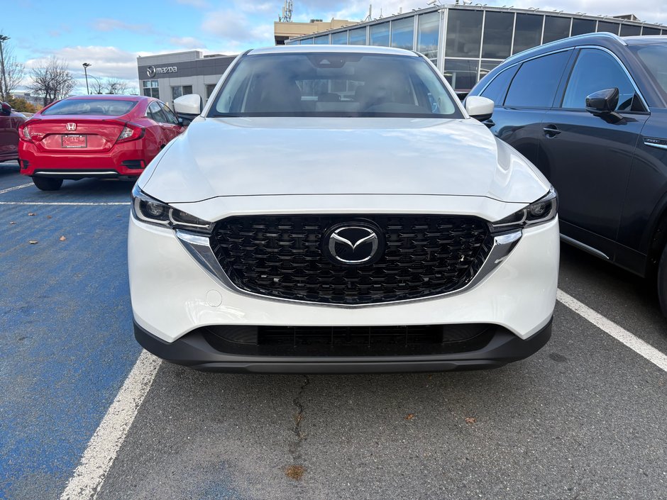2025 Mazda CX-5 GS in Boucherville, Quebec - w940px