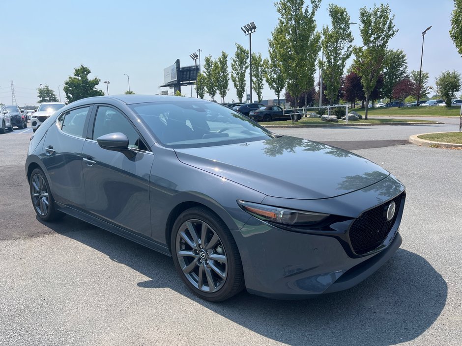 2021 Mazda Mazda3 Sport GT, CUIR ROUGE, BAS KM in Boucherville, Quebec - w940px