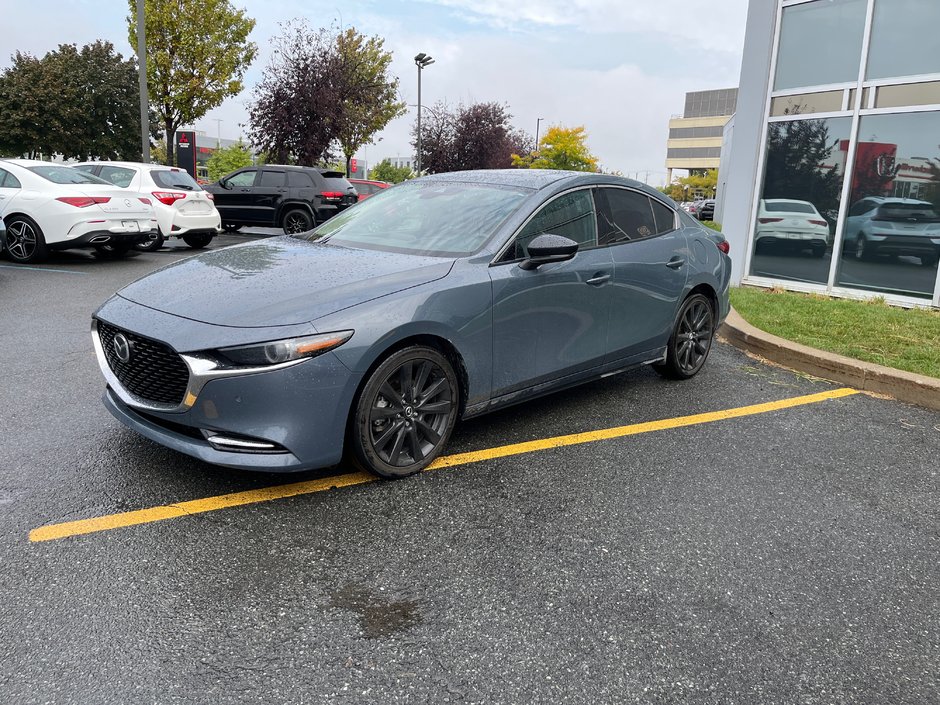 Mazda Mazda3 GT AWD TURBO  CUIR TOIT NAV 2023 à Boucherville, Québec - w940px