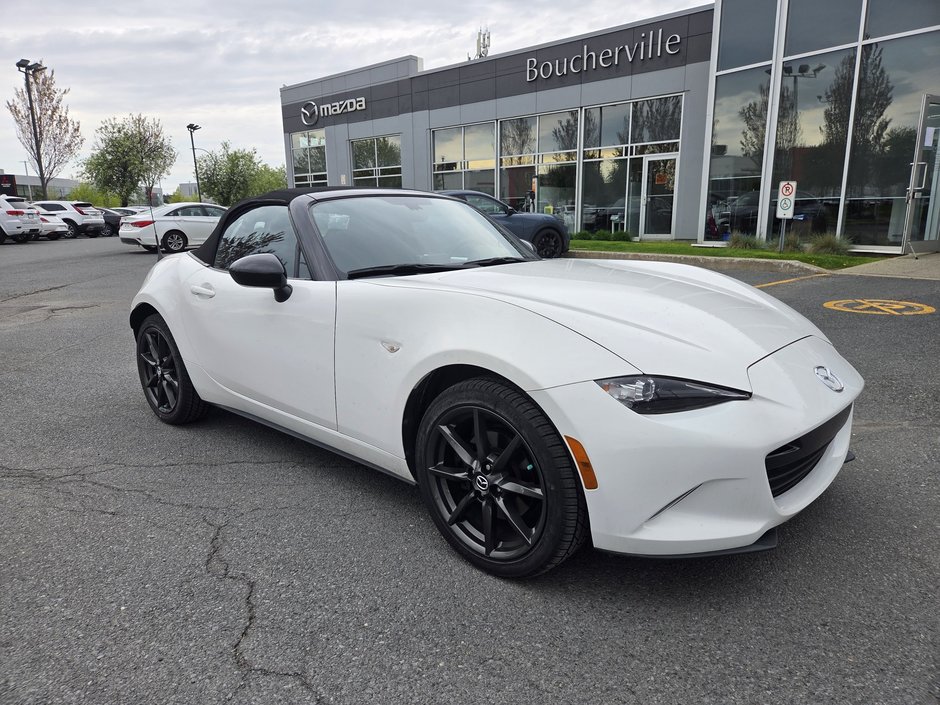 Mazda MX-5 GS, AUT, TRÈS BAS KM 2017 à Boucherville, Québec - w940px