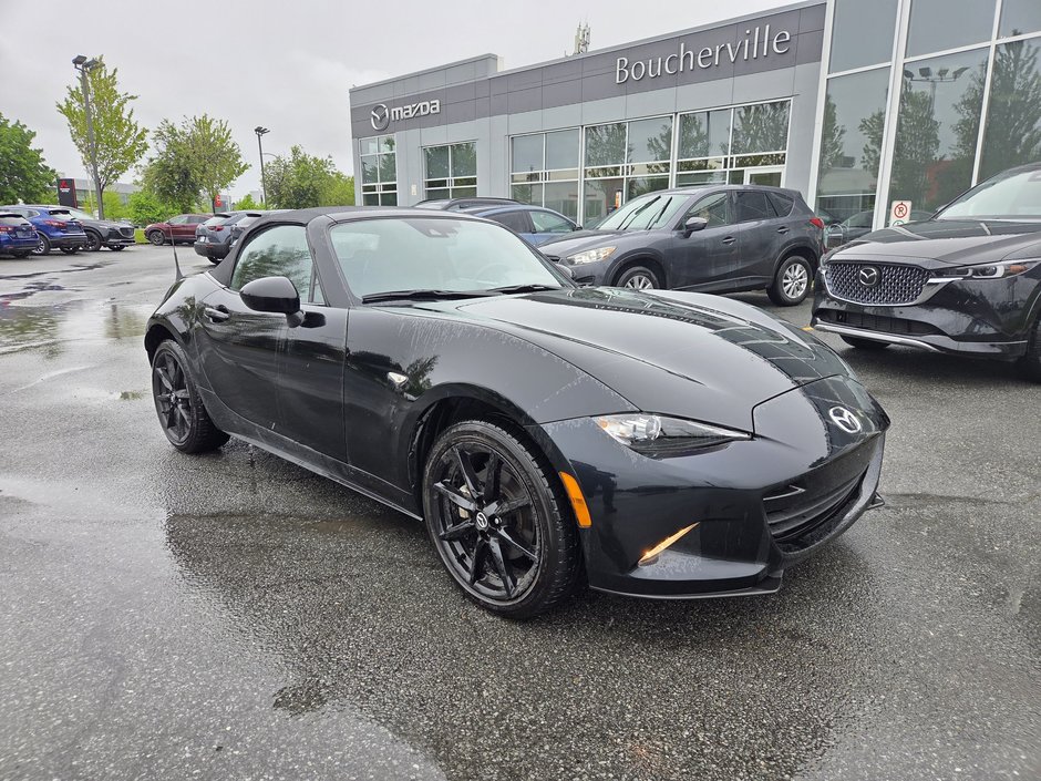 Mazda MX-5 GS, A/C, CAMERA, BAS KM ! 2022 à Boucherville, Québec - w940px