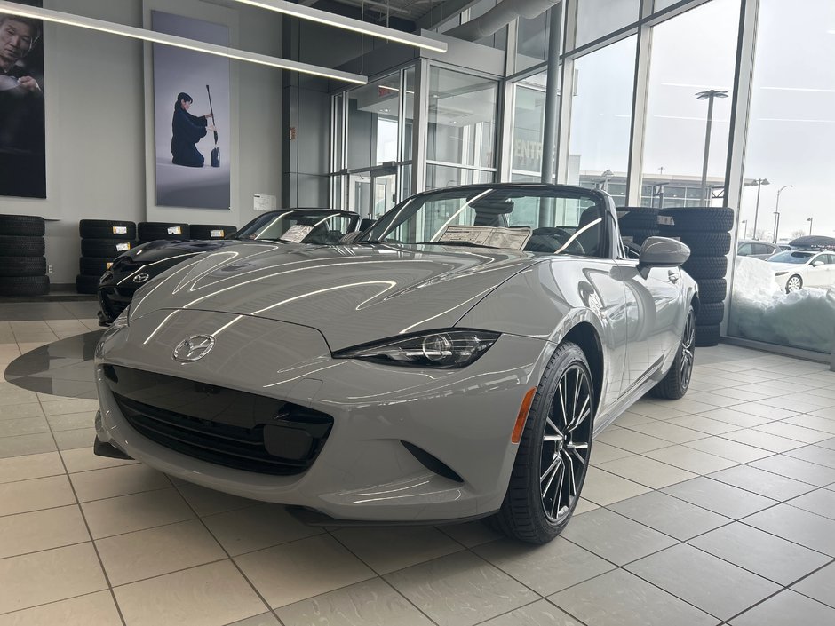 Mazda MX-5 GT 2024 à Boucherville, Québec - w940px