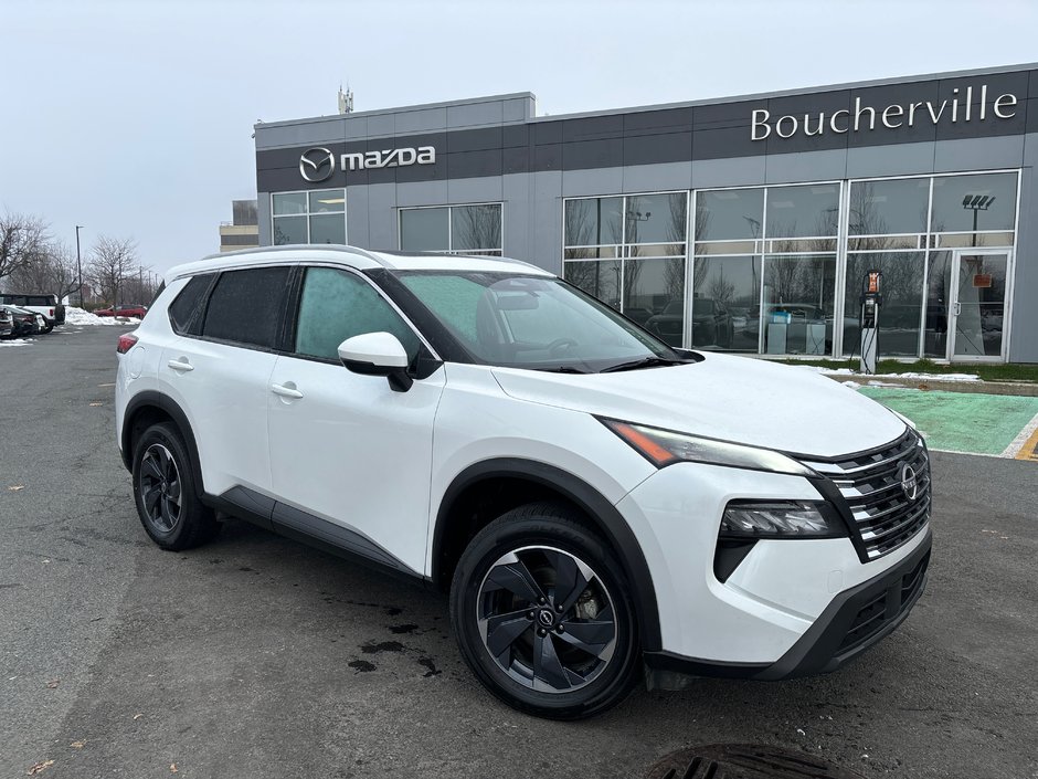 Nissan Rogue SV,TOIT PANO, AWD 2024 à Boucherville, Québec - w940px