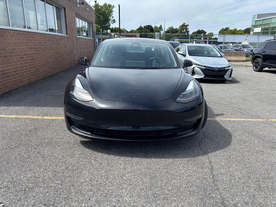 Tesla MODEL 3  2023 à Montréal, Québec - w940px