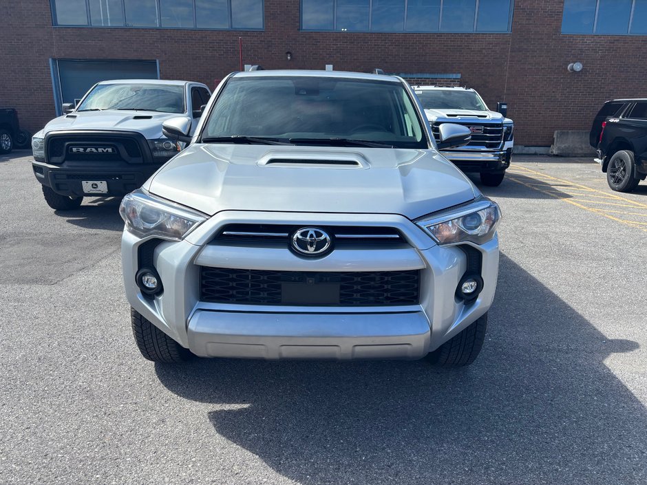 2022 Toyota 4Runner in Montreal, Quebec - w940px