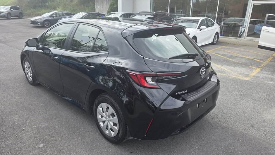 Toyota Corolla Hatchback SE 2025-6