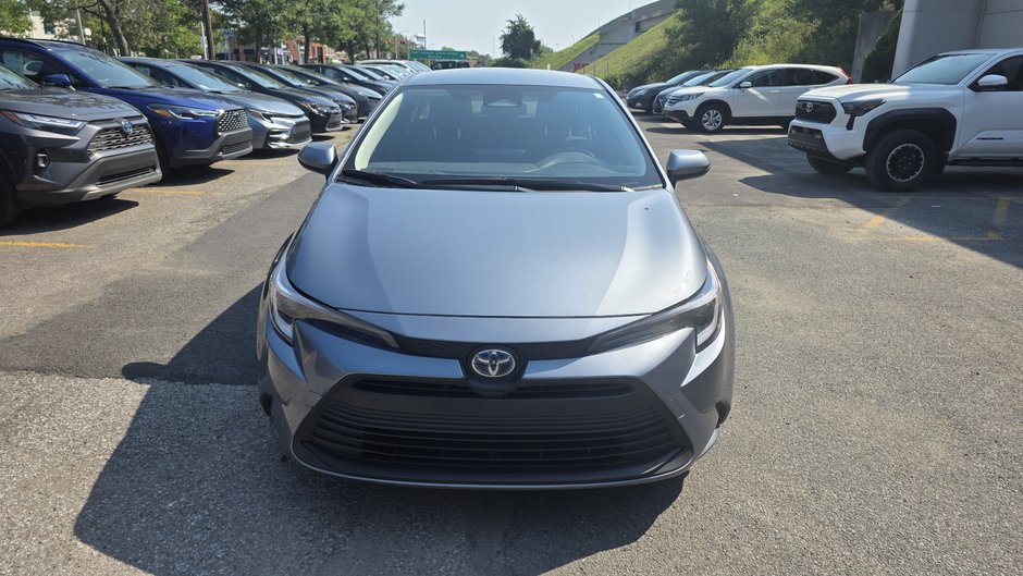 Toyota Corolla Hybrid LE 2024-1