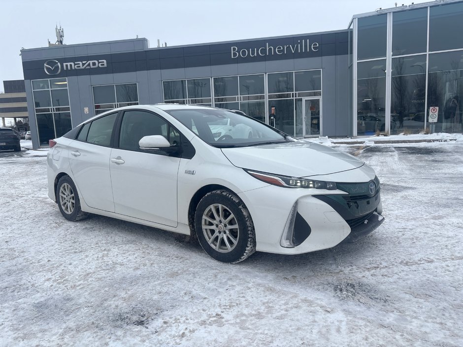 2018 Toyota Prius Prime HYBRIDE RECHARGEABLE in Boucherville, Quebec - w940px
