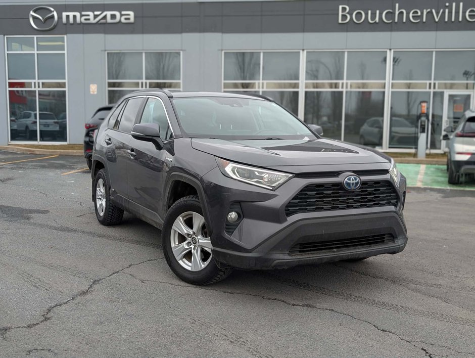Toyota RAV4 HYBRIDE XLE JAMAIS ACCIDENTÉ TOIT OUVRANT 2021 à Boucherville, Québec - w940px
