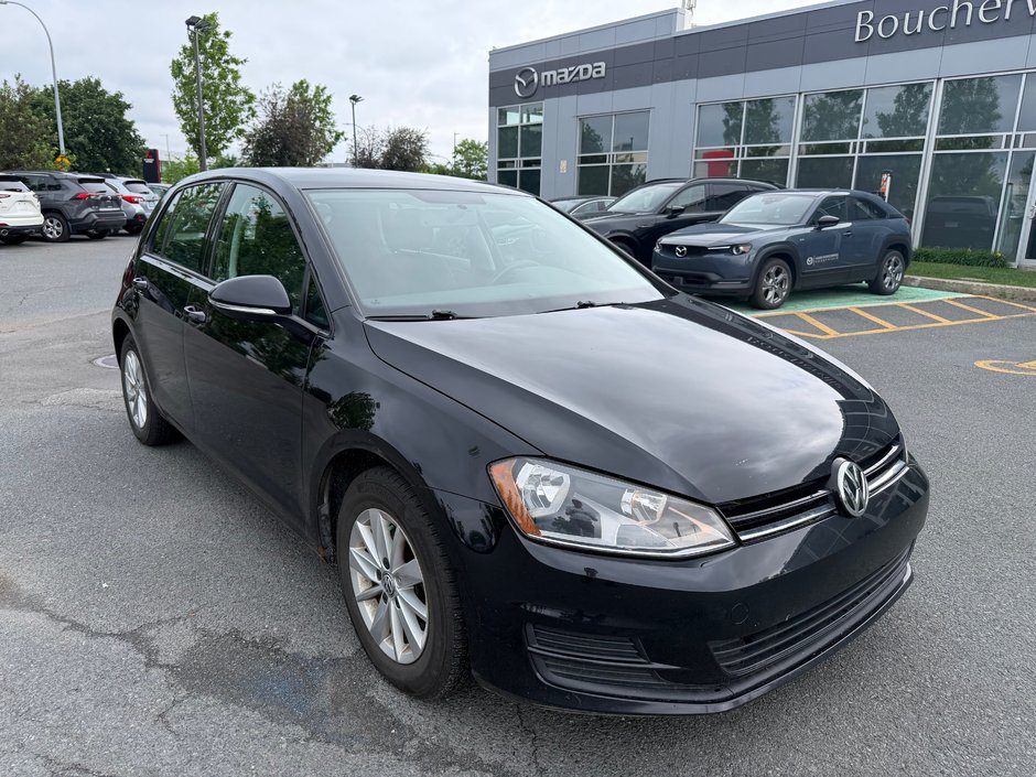 2015 Volkswagen Golf TRENDLINE in Boucherville, Quebec - w940px