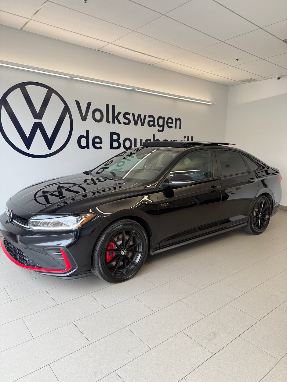 Volkswagen Jetta GLI Autobahn 2025 à Boucherville, Québec - w940px