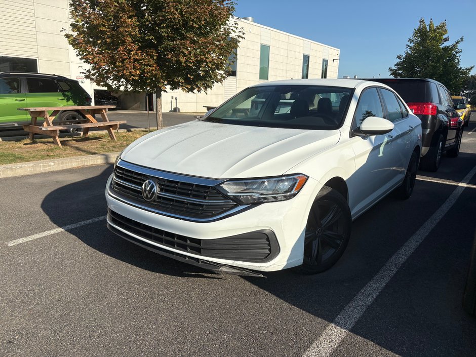 Volkswagen Jetta Comfortline 2022 à Boucherville, Québec - w940px