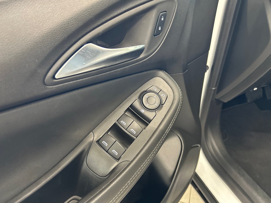 Buick Encore GX Preferred 2024-16