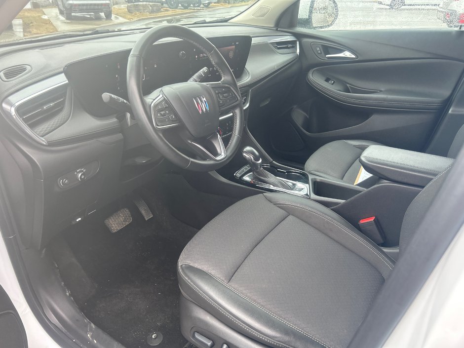 Buick Encore GX Preferred 2024-8