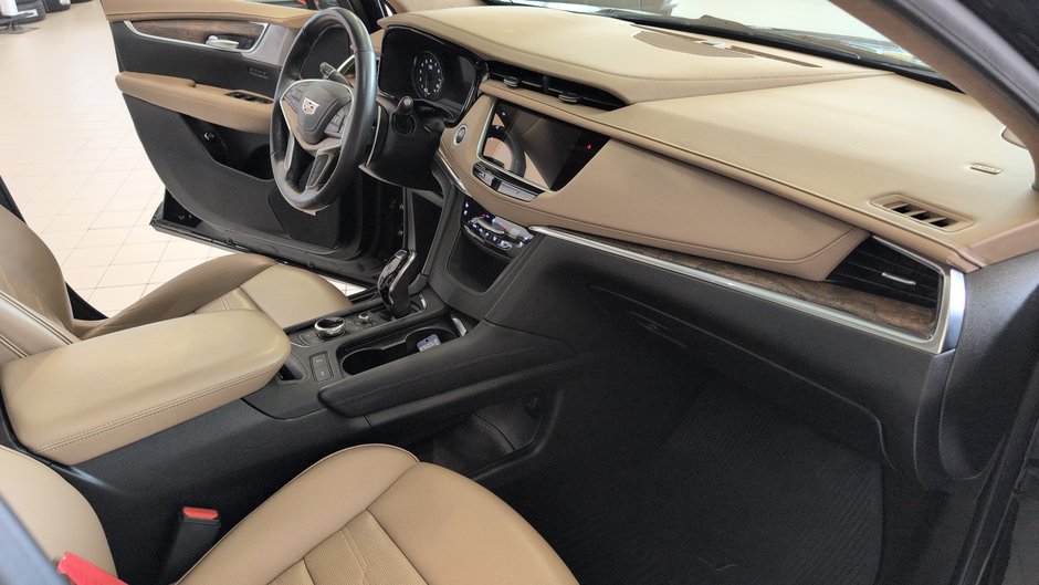 2023 Cadillac XT5 AWD Sport-17