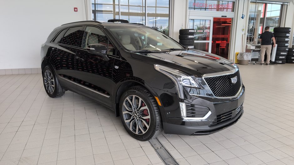2023 Cadillac XT5 AWD Sport-3