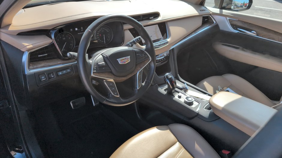 Cadillac XT5 AWD Sport 2023-11